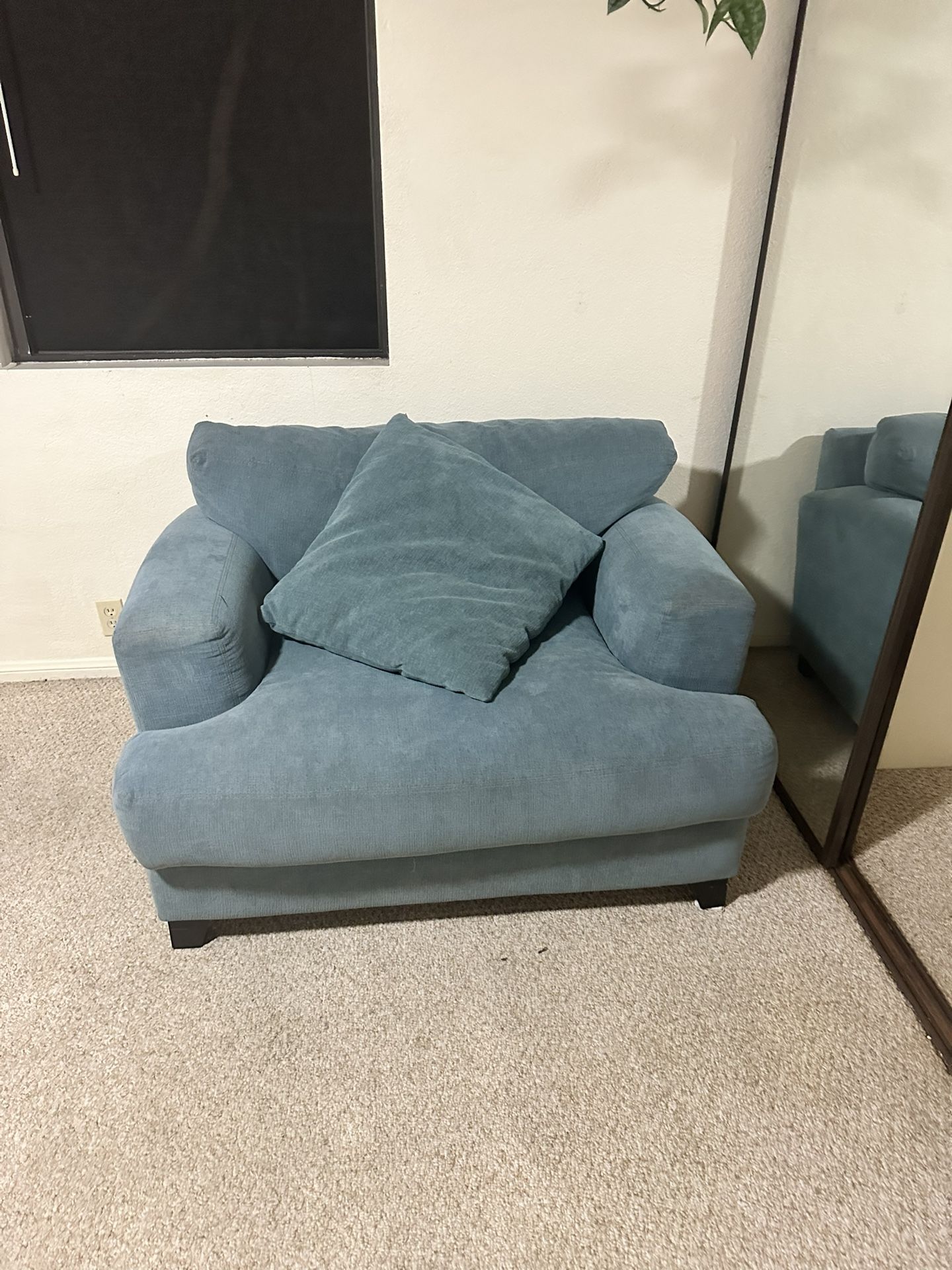 Moving Sale: Large Oversized Chair For Sale