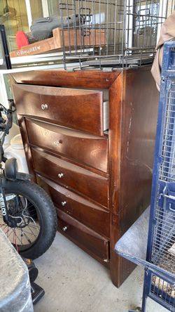 Dresser