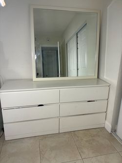 White 6-Drawer Dresser with Mirror
