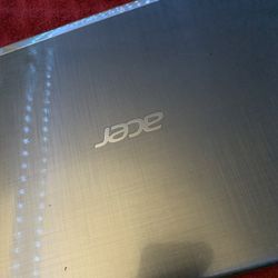 Acer Silver Laptop WITHOUT CHARGER 
