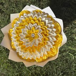 Eternal Roses bouquet (Yellow roses)