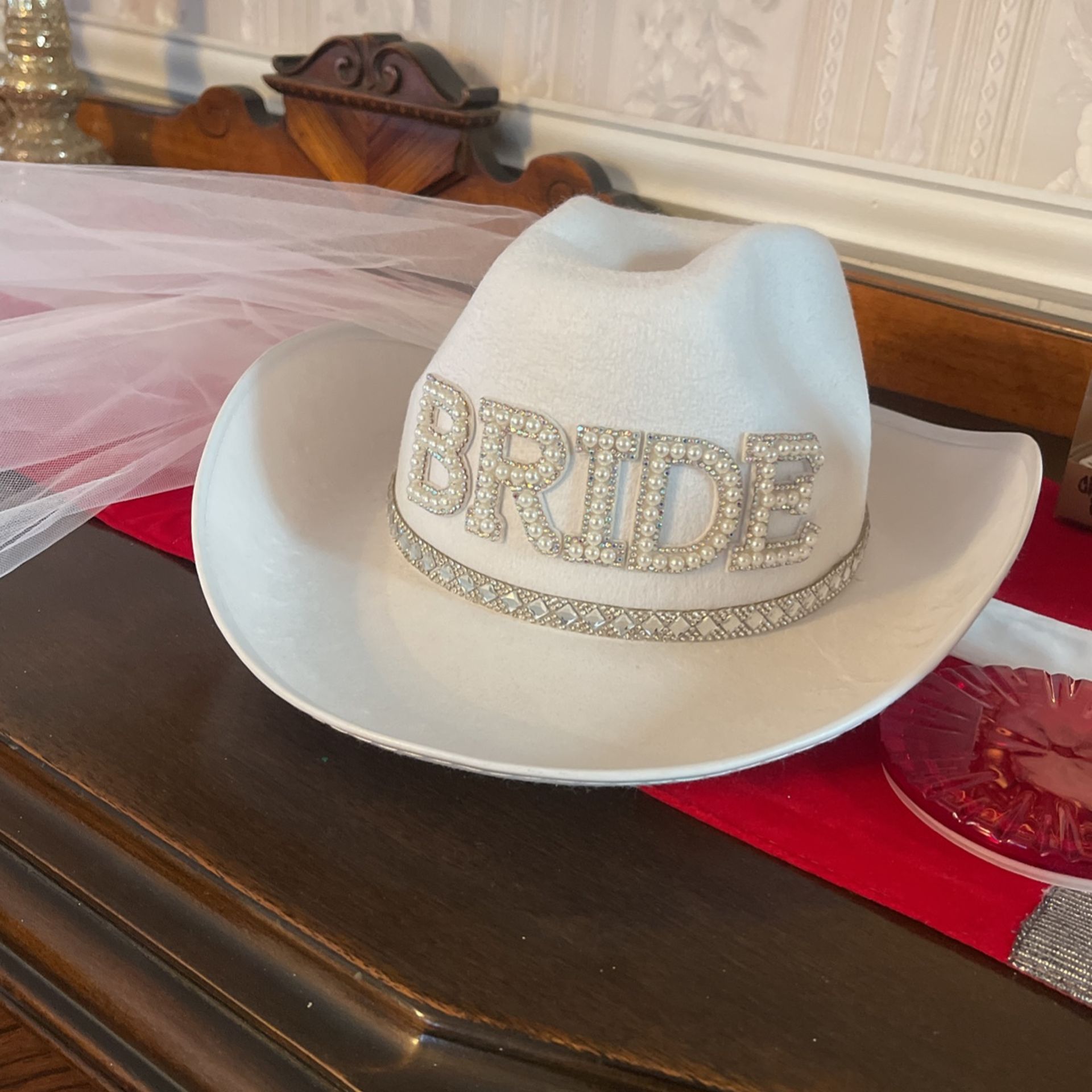 Bride cowgirl hat
