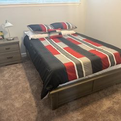 Queen  Bedroom Set 