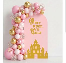Quinceañera decor and dress