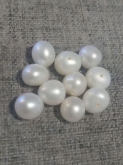 White pearls x10