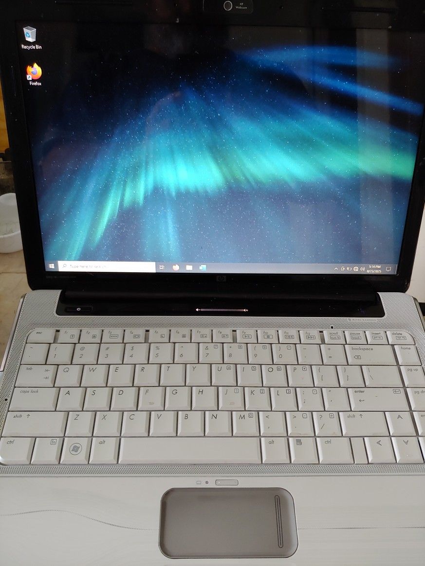 Laptop Windows 10 15" Screen
