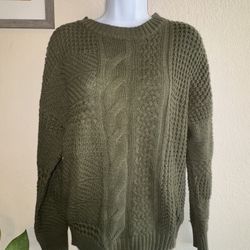 Green Sweater Size Medium 