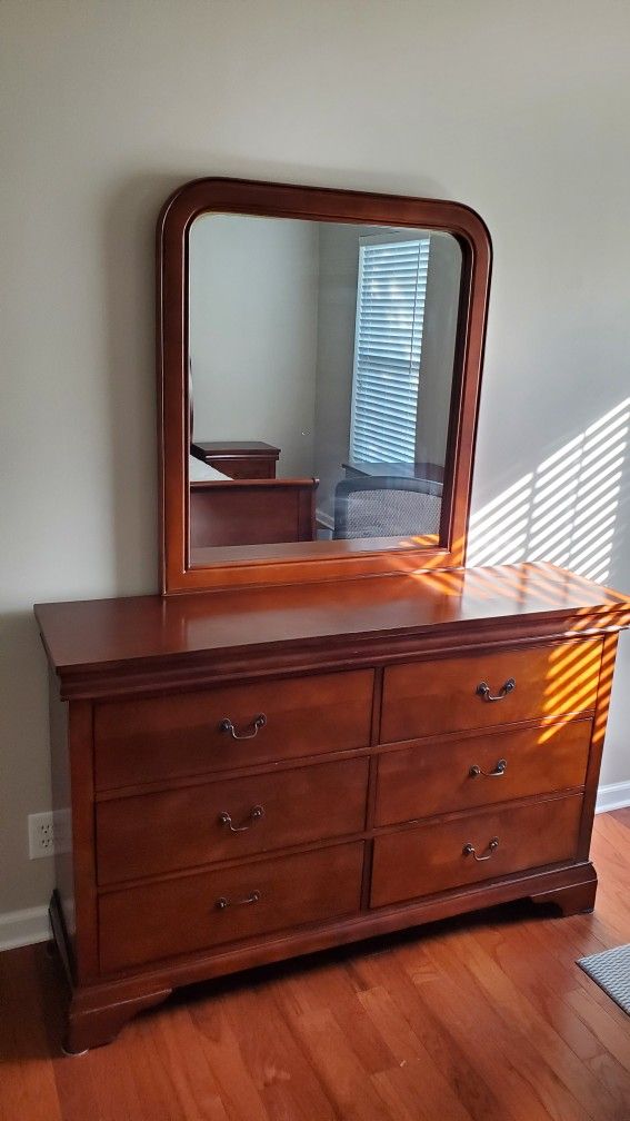 4 PCs Wood Bedroom Furniture Set With Bonus Mattress And Computer Desk