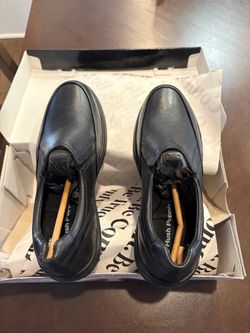 !!!NEW - US size 9 - Hush Puppies, Black Leather - NEW!!!