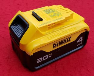 Dewalt DCB204 20V Max Lithium-Ion 4.0Ah Battery Pack - Battery Only - No Charger - No Tool - Working