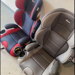 2 Chicco Car Seats – Safe, Stylish & Comfy!