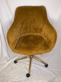 Iowa City Sloped Arms Task Chair