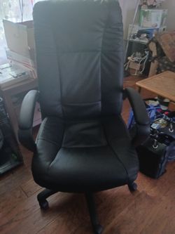 Office chair like new