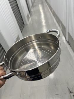 HUGE STORAGE UNIT SALE — Stainless Steel Steamer Pot Insert