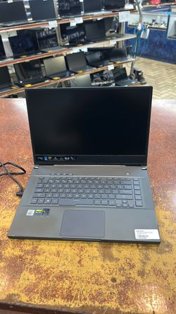 Asus laptop 16GB ram /1TB SSD RTX 2070 MAX-Q
