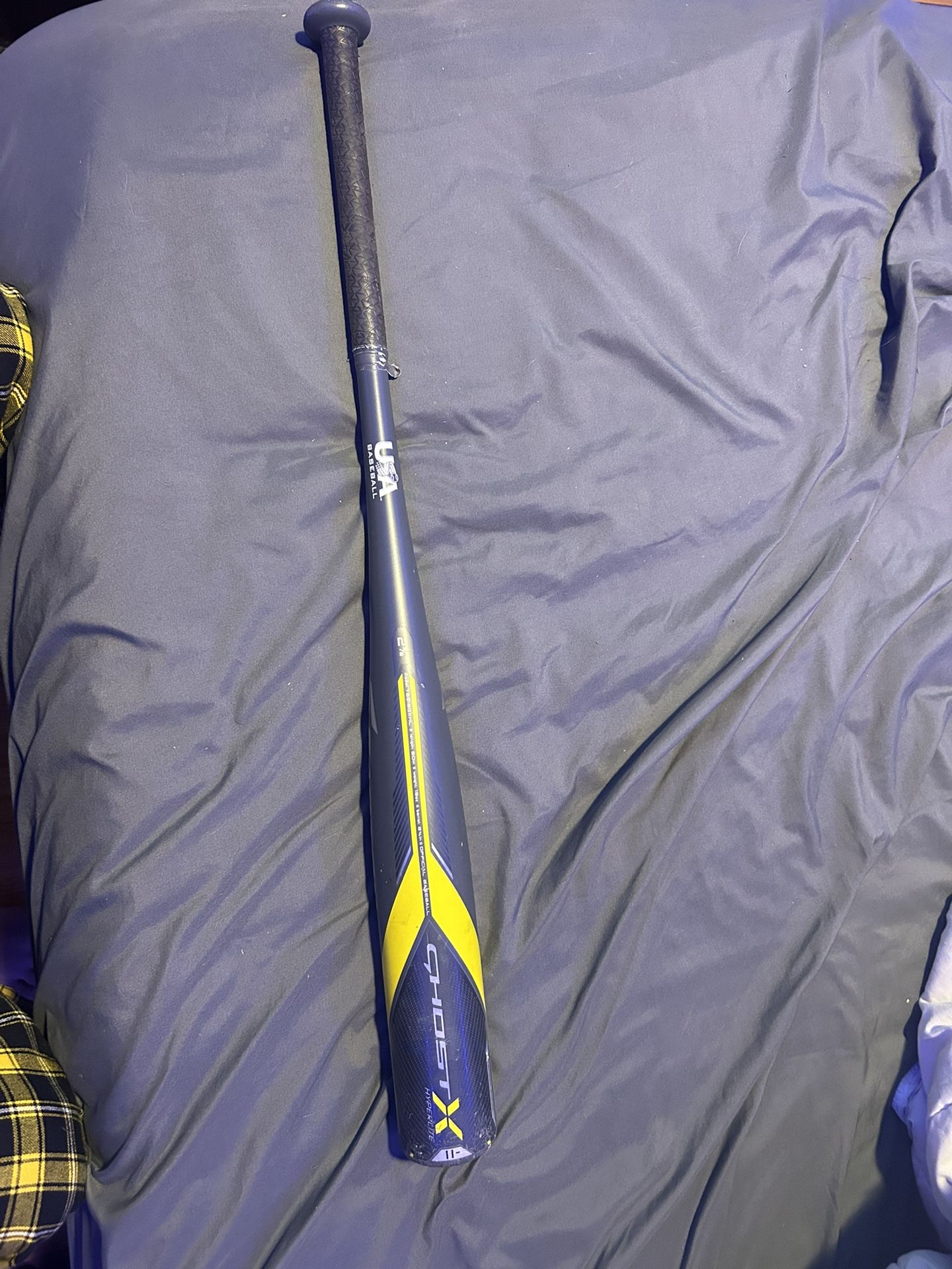 Easton Baseball Bat 30 In 19 oz