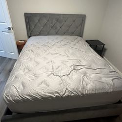 Queen Bed 