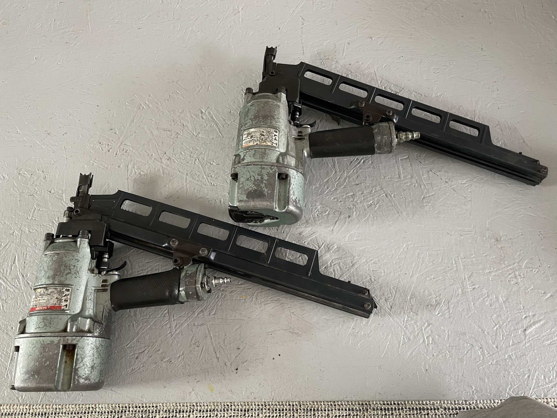 Hitachi NR 83A2 Framing Strip Nailer