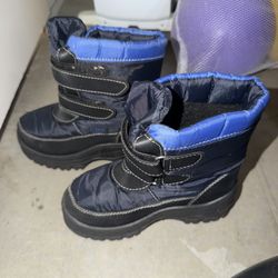 Size 12 Toddler Black and Blue Snow Boots