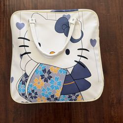 NEW HELLO KITTY TRAVEL TOTE BAG