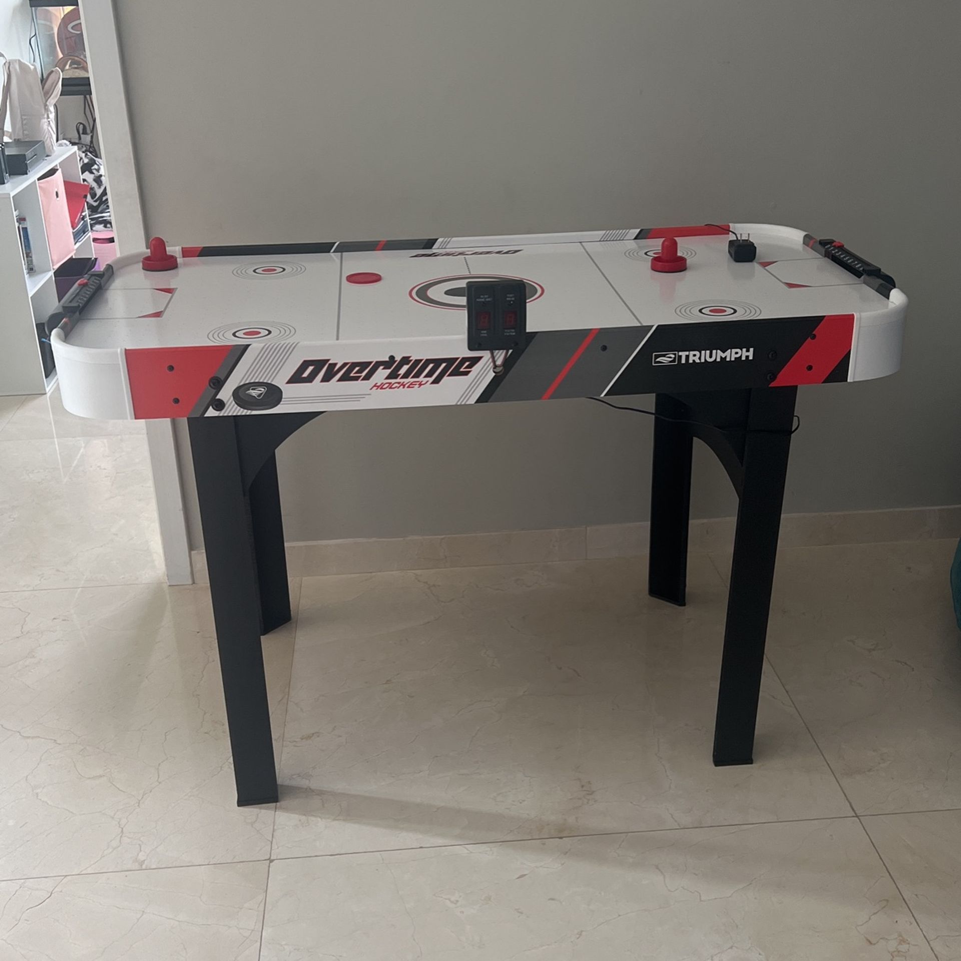 Air Hockey Table