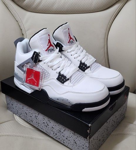 Jordan 4 Retro
