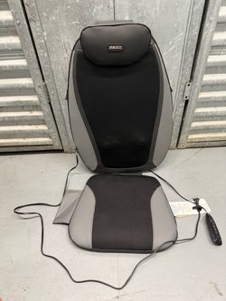 Portable massaging chair pad