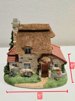 Lilliput Lane Miniature Cottage Figurine