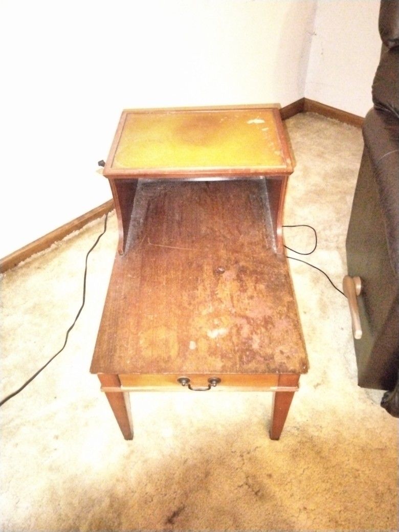 Vintage Antique Solid Wood End table with drawer.