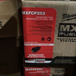 Milw MX FUEL REDLITHIUM CP203 Battery Pack MXFCP203