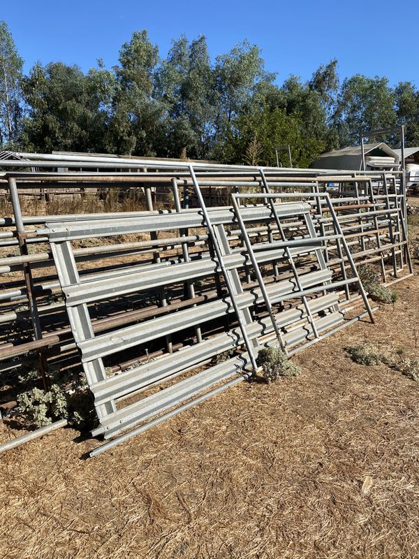 Pipe corral panels for Sale in Ramona, CA OfferUp