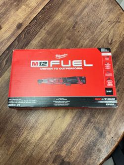 Milwaukee M12 FUEL 3/8" Ratchet Kit