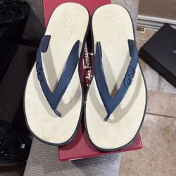 Ferragamo Slides