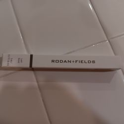 Rodan + Fields Full Size Lash Boost Serum