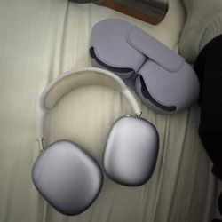 Airpod Maxes USB-C Model