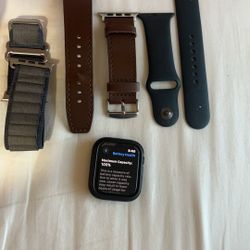 44mm Apple Watch SE (2nd Generation)