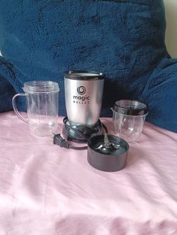 Magic Bullet Personal Blender - Silver Base with 2 Clear Cups