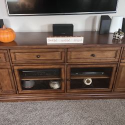 70 Inch TV Stand Console