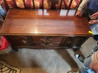 Lane 1970s cedar trunk