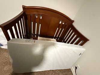 Crib & Mattress