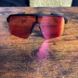 Oakley Sutro- Strawberry red prizm 