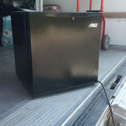 Free Mini Fridge 