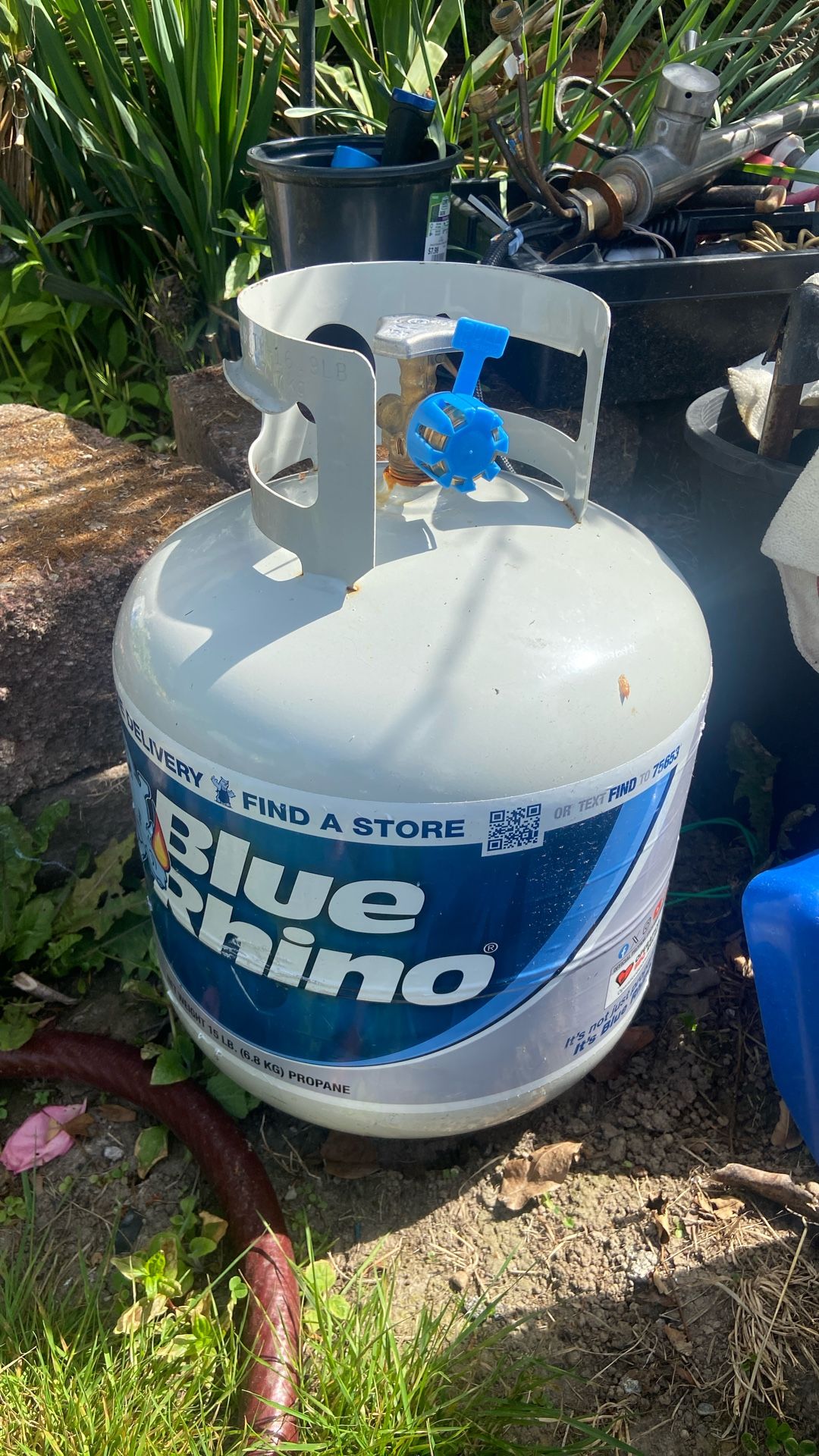 Propane Tank Full Never Open Price 49$. Pick Up. E. 72. and Grand View. E. Tacoma