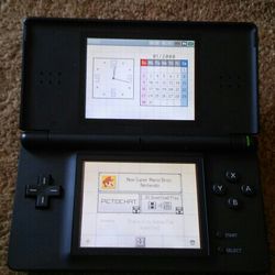 Blk Nintendo Ds Lite With Pen.  No Charger Or Game Include.  