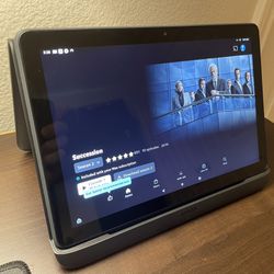 Amazon Fire HD 10 Plus tablet, 10.1", 64 GB, Slate, no ads w/2 Anker wireless charging docks/stand