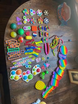HUGE Fidget Toy Bundle – Pop Its, Simple Dimples, Monkey Noodles, Wacky Tracks & More