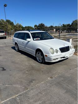 2000 Mercedes e320 wagon