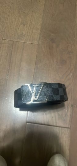 Louis Vuttion belt
