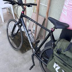 Cannondale hybrid mountain bike