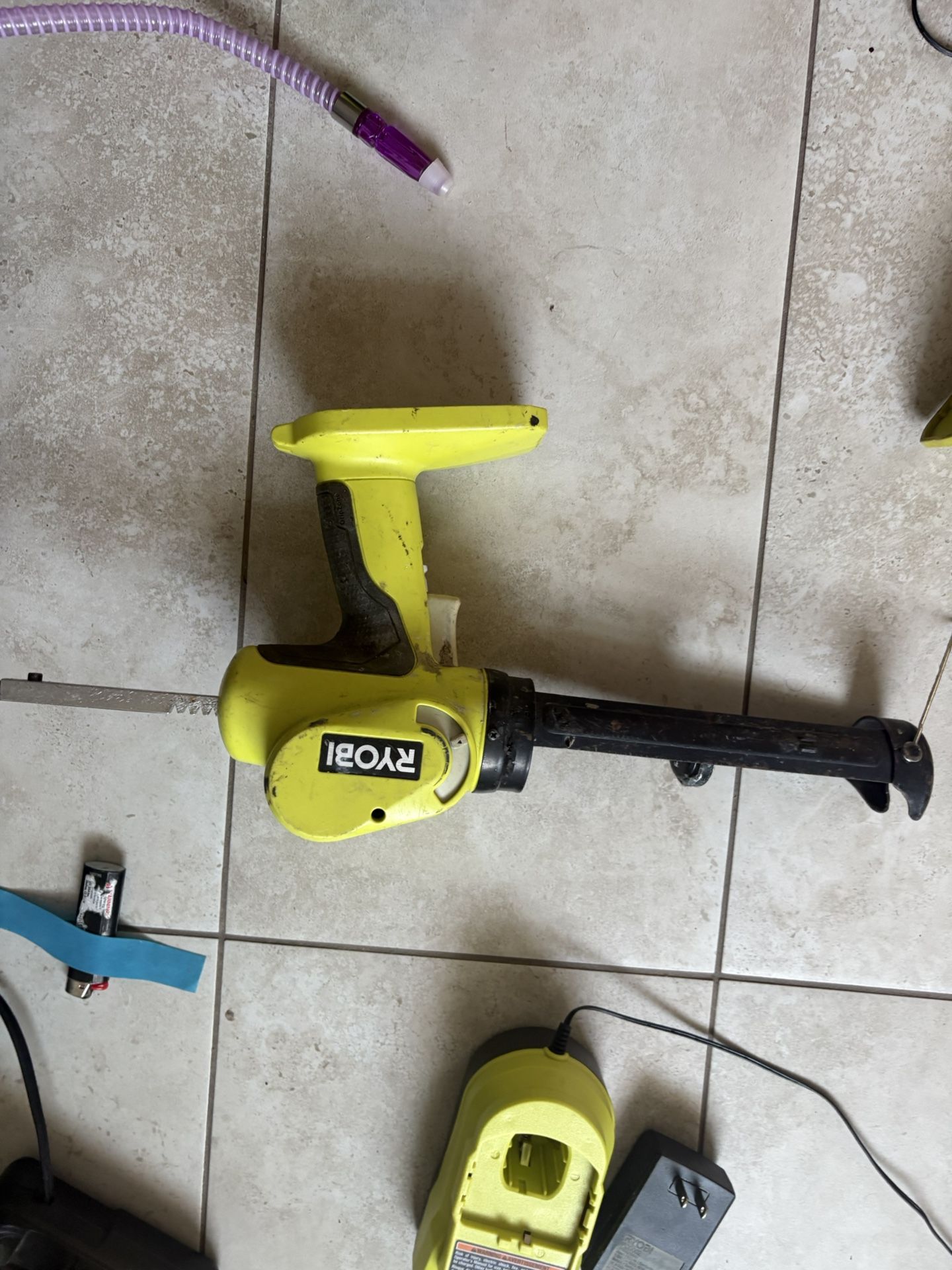 Ryobi Electric Caulk Gun